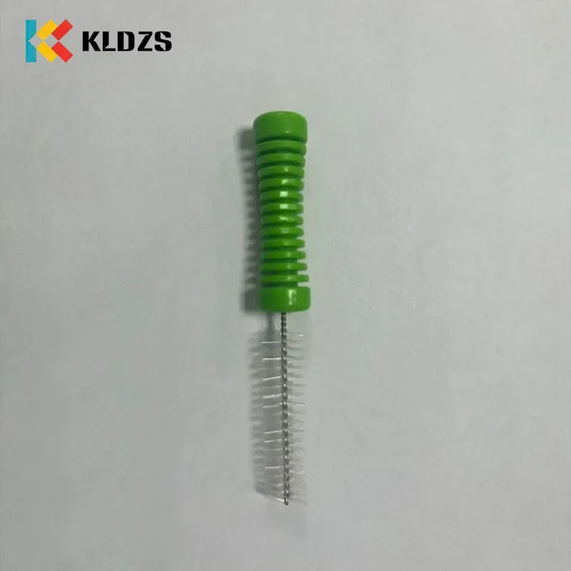8mmx80mm எண்டோஸ்கோபிக் க்ளீனிங் பிரஷ்